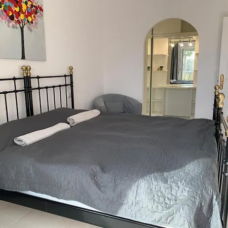 Duplex- Family, & Golf شقة